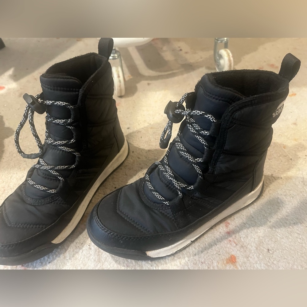 Kids Sorel Black Winter Boots size 2